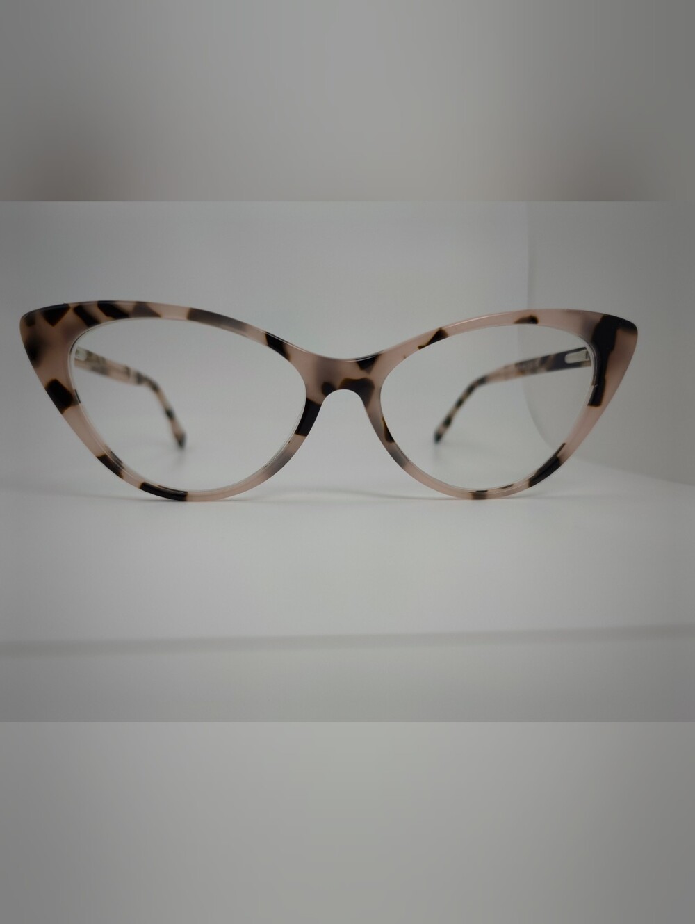 Celosia. Women's Cat-Eye Tortoise Shell Glasses in Nude/Black.